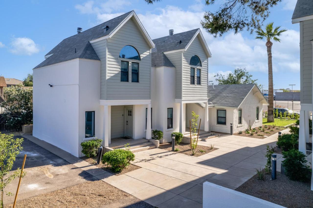 Peaceful Phoenix Getaway - Central Location, Family-Friendly & Pool Table! Luaran gambar